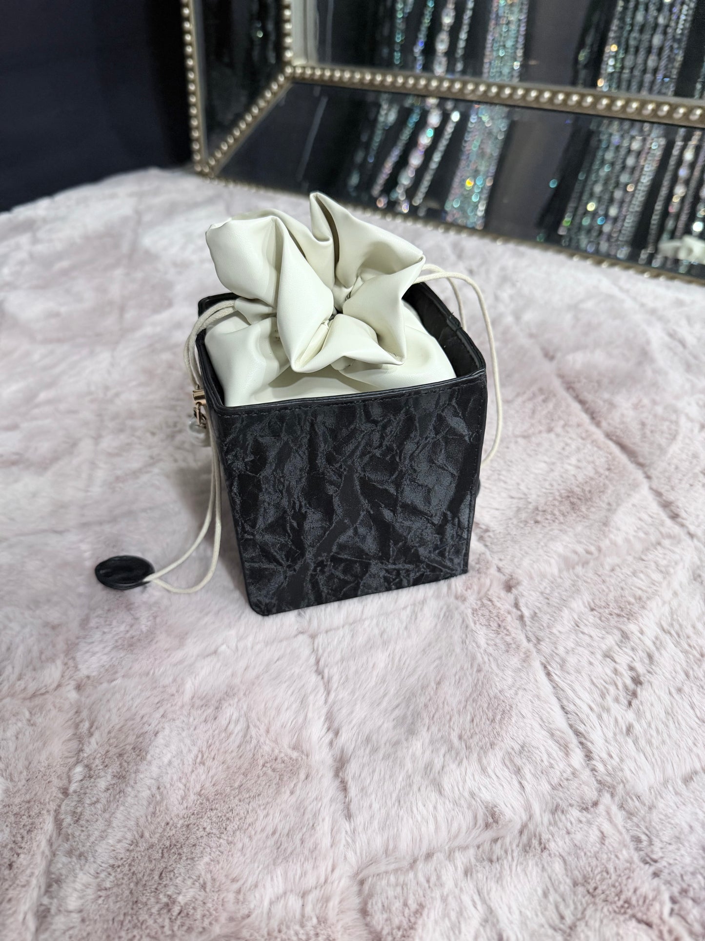 Mini Purse (Velvet leather pearl combo )