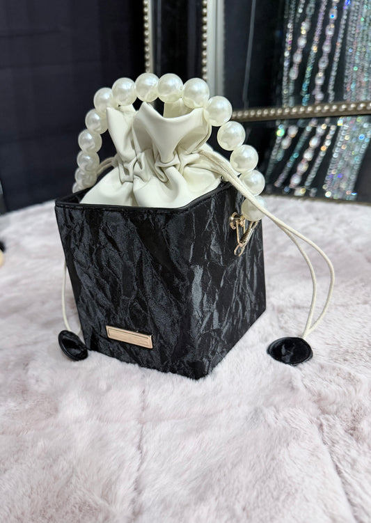 Mini Purse (Velvet leather pearl combo )