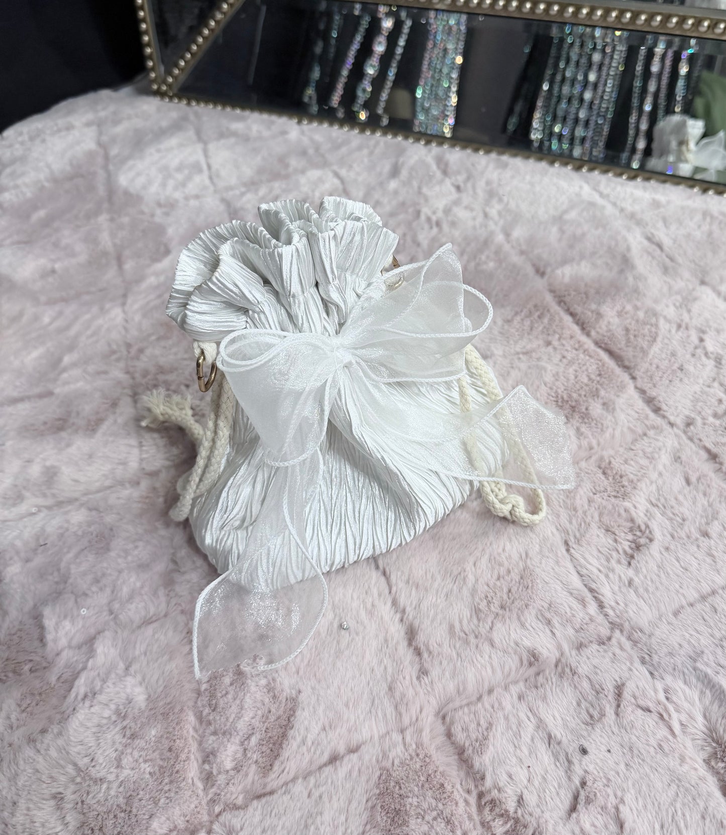 Lora Off white purse